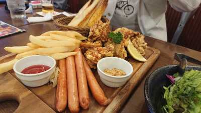 銀座ライオン 大阪ツイン21店 居酒屋 京橋 大阪 ビアホール 