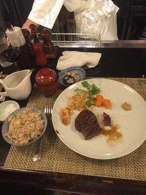 ステーキ割烹 こいし