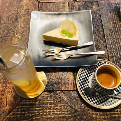 Organic Table By Lapaz