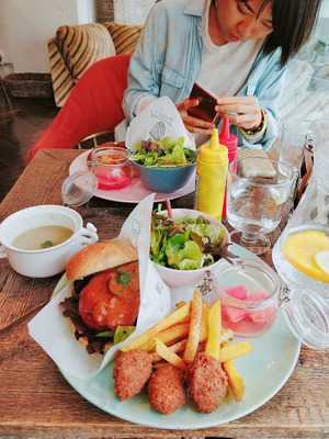 Organic Table By Lapaz