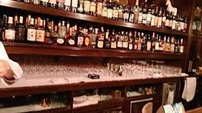 Samboa Bar ヒルトンプラザ イースト店