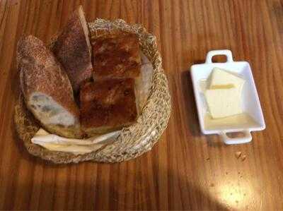 ビストロ ラ・プリュム