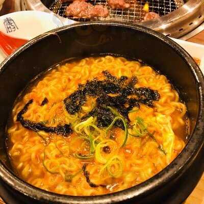 コリアンダイニング 李朝園 十三店