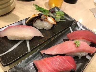 権太呂すし 十三本町店