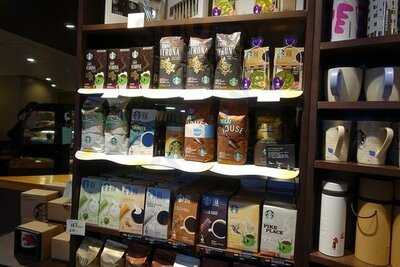 スターバックスコーヒー 京都四条通ヤサカビル店