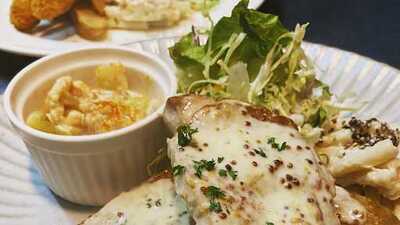 西冨家コロッケ店