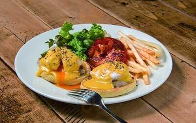 グロリアスチェーンカフェ心斎橋