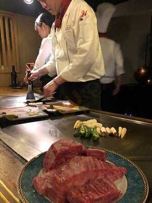 ステーキ 鉄板焼 みくら