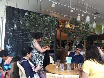 グリーン カフェ もりのみやキューズモールbase店