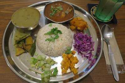 ダルバート食堂