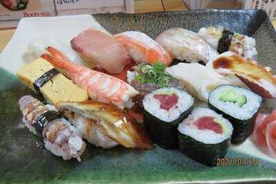 まるまん寿司 天五店