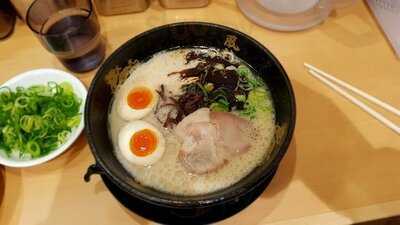 とんこつラーメン 博多風龍 秋葉原総本店