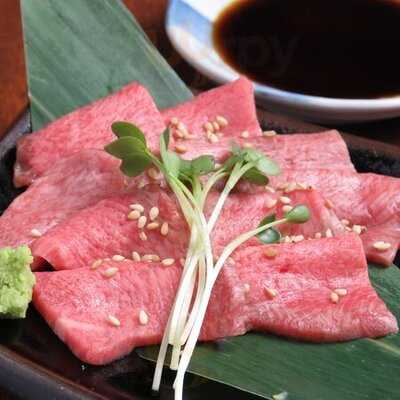 焼肉まるしま 本店