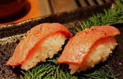 焼肉まるしま 本店