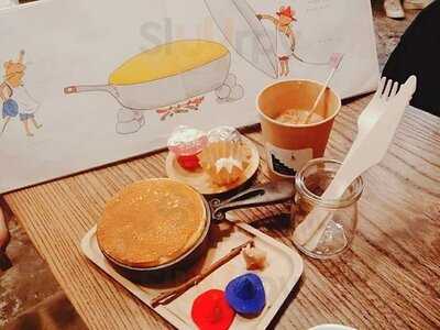 絵本と珈琲ペンネンネネムgreen