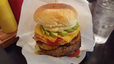 ふるまち謙sバーガー