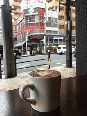 アンナカラーズ ビストロ＆バー