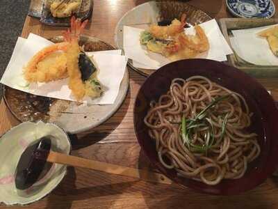 自家製粉石臼挽きうどん 青空blue