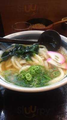 四國うどん なんばウォーク西店