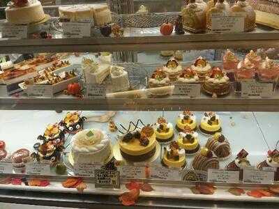 トシ・ヨロイヅカ