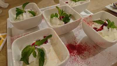 洋食＆ぶどう酒のお店ぼじょ