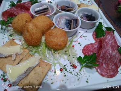 洋食＆ぶどう酒のお店ぼじょ