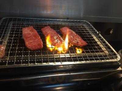 焼肉ホルモン宝