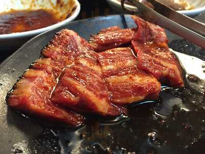 焼肉ホルモン宝