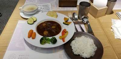 越品 ダイニング&カフェ