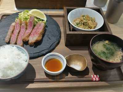 越品 ダイニング&カフェ