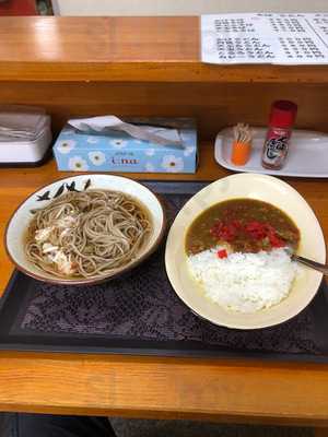 カレーショップ にこまる