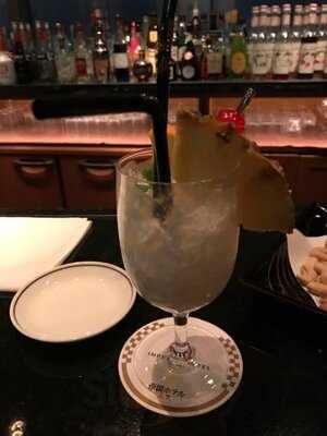 レインボーラウンジ