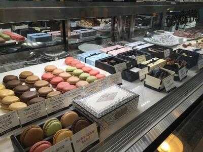 ドゥバイヨル 丸の内オアゾ店