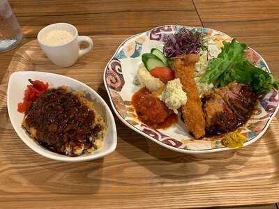 キッチン ゴン 六角店