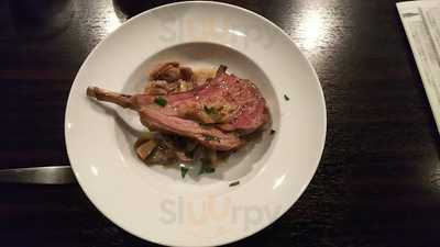 ワインバー　ズッケロ