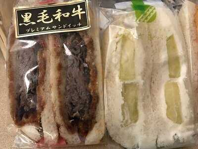 サンドイッチベーカリー　ダイヤ製パン阪神梅田店