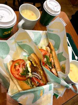 サンドイッチベーカリー　ダイヤ製パン阪神梅田店