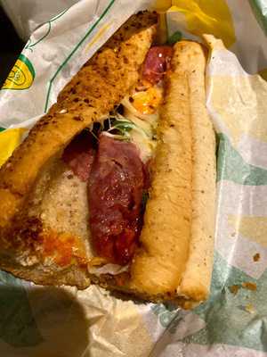 サンドイッチベーカリー　ダイヤ製パン阪神梅田店