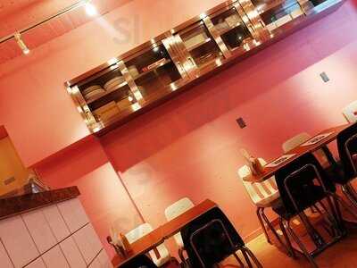 Burger&milkshake Crane