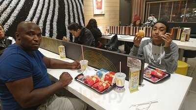 マクドナルド なんばパークス前店