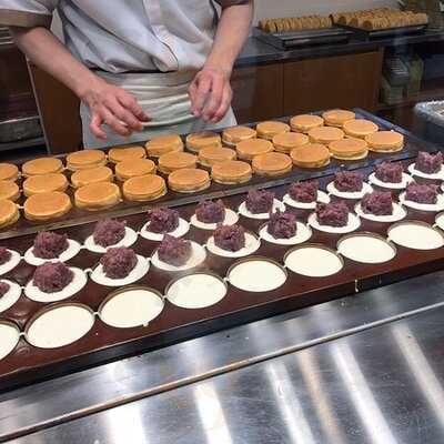 御座候　新大阪駅店