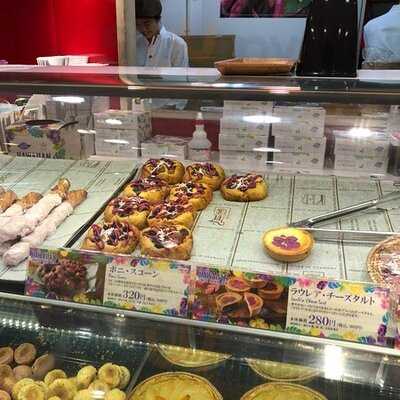 おいもさんのお店 らぽっぽ 阪急梅田駅店