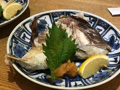 元祖ぶっち切り寿司 魚心 梅田店
