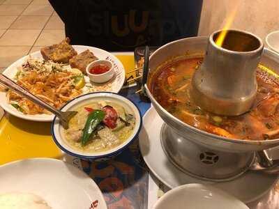 大阪カオマンガイカフェ