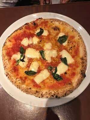 カプリチョーザ Bivi二条店