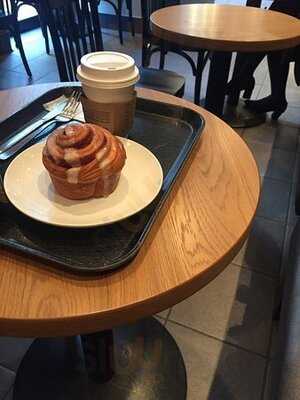 スターバックスコーヒー Nu茶屋町プラス店