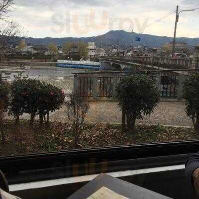 ボンボンカフェ