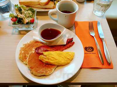 モケス ブレッドアンドブレックファースト 中目黒店