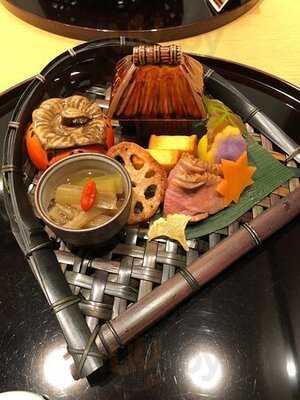 日本料理 つる家  なんばダイニングメゾン店