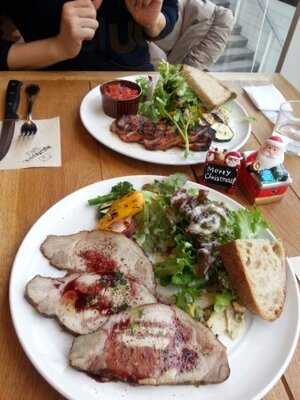 ハイライフ ポーク テーブル